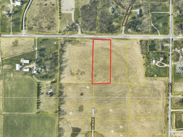 5480 84th Street SE, Caledonia, MI 49316