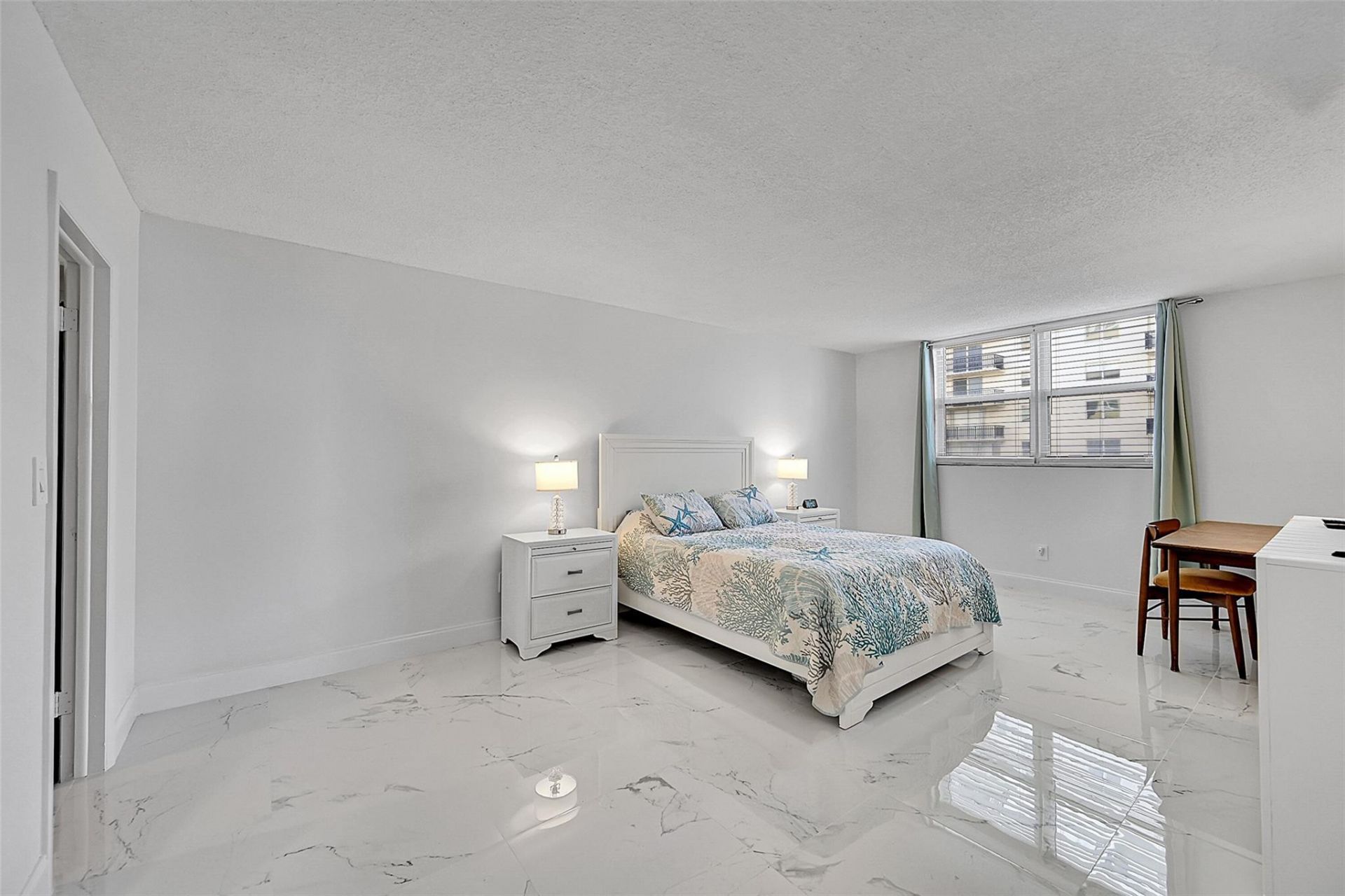 1401 S Ocean Drive, Unit 304, Hollywood, FL 33019 Photo