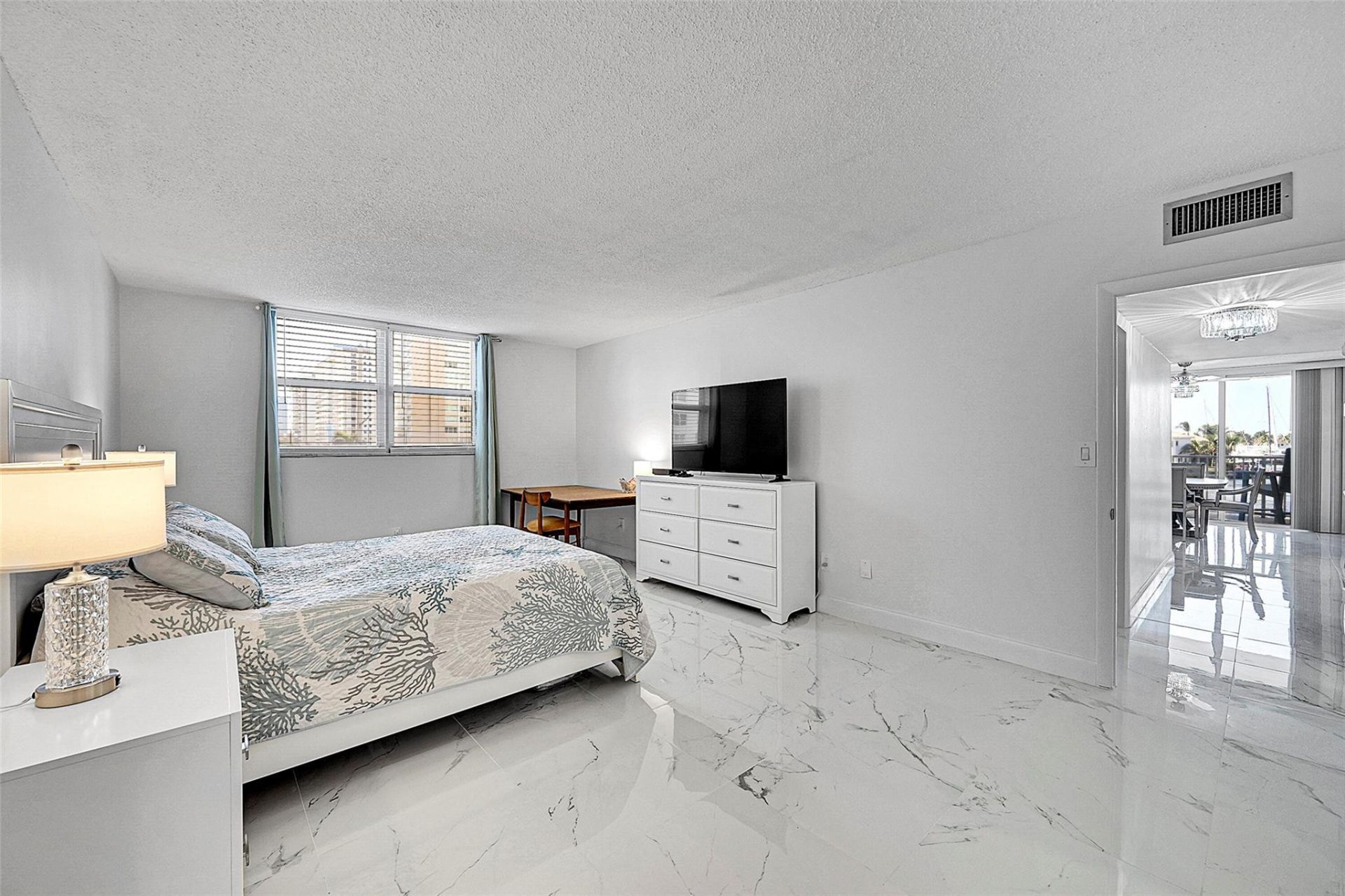 1401 S Ocean Drive, Unit 304, Hollywood, FL 33019 Photo