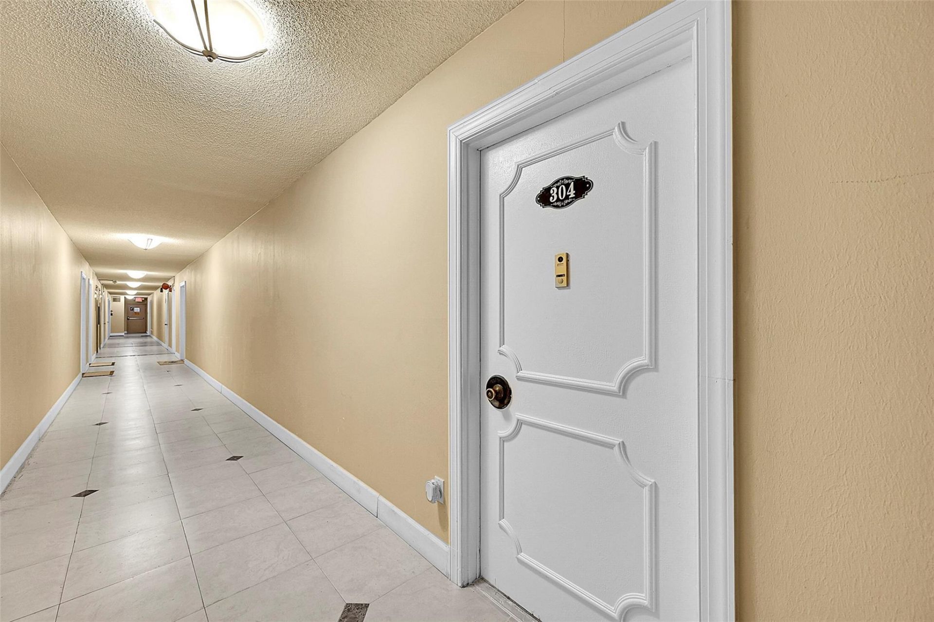 1401 S Ocean Drive, Unit 304, Hollywood, FL 33019 Photo