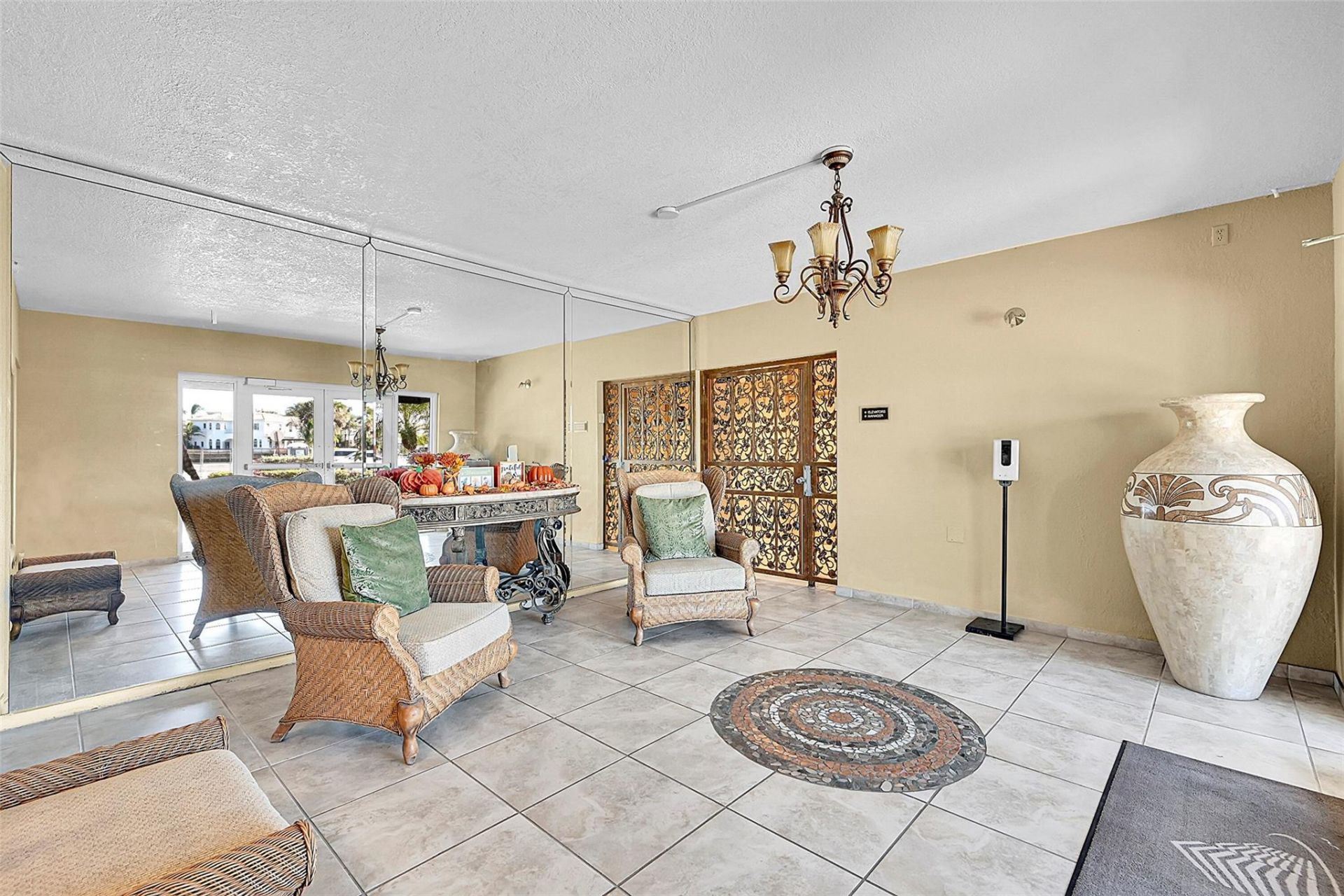 1401 S Ocean Drive, Unit 304, Hollywood, FL 33019 Photo