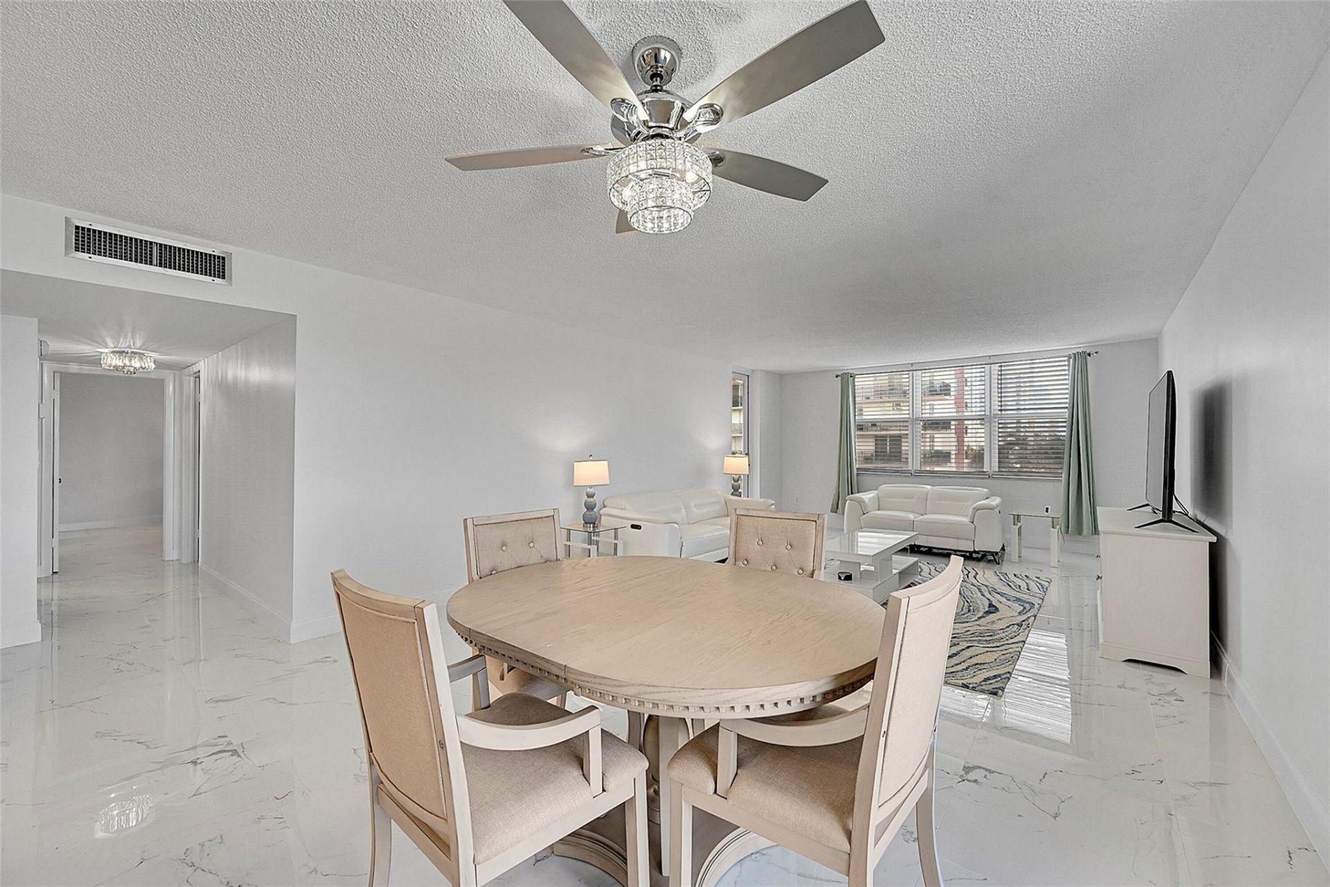 1401 S Ocean Drive, Unit 304, Hollywood, FL 33019 Photo