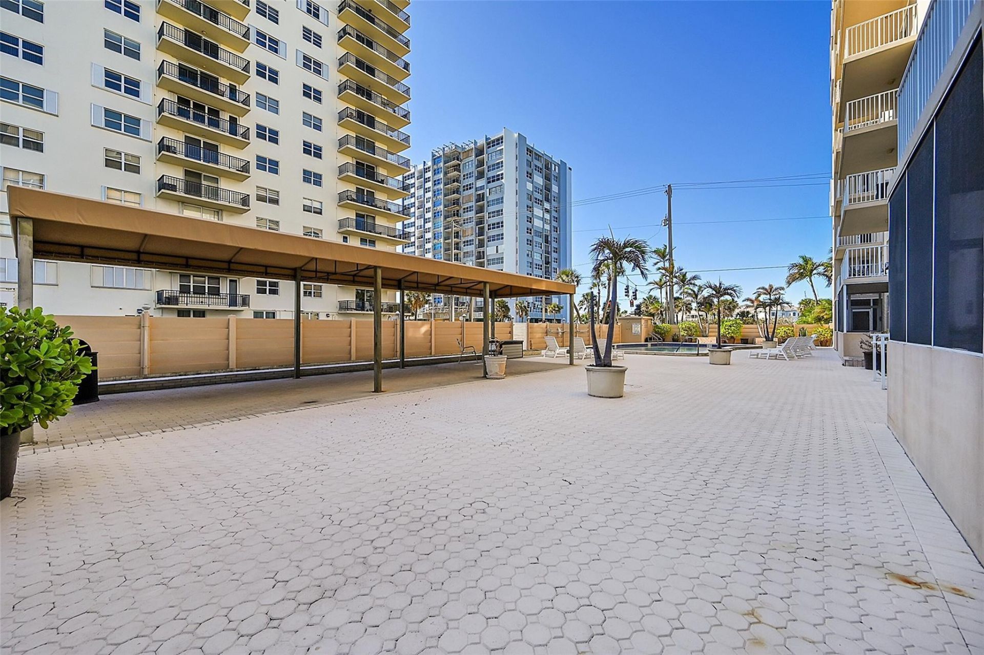 1401 S Ocean Drive, Unit 304, Hollywood, FL 33019 Photo
