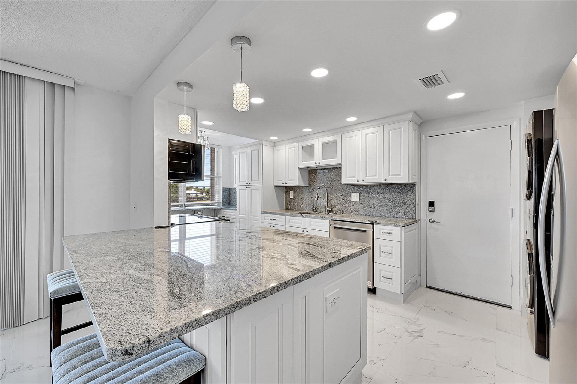1401 S Ocean Drive, Unit 304, Hollywood, FL 33019 Photo