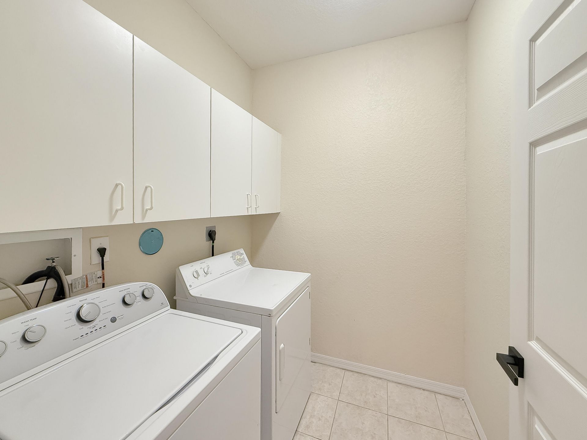 2400 E Aragon Boulevard, Unit 2, Sunrise, FL 33313 Photo