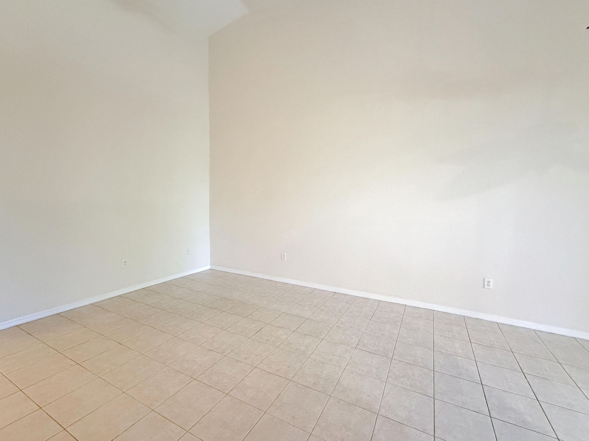 2400 E Aragon Boulevard, Unit 2, Sunrise, FL 33313 Photo