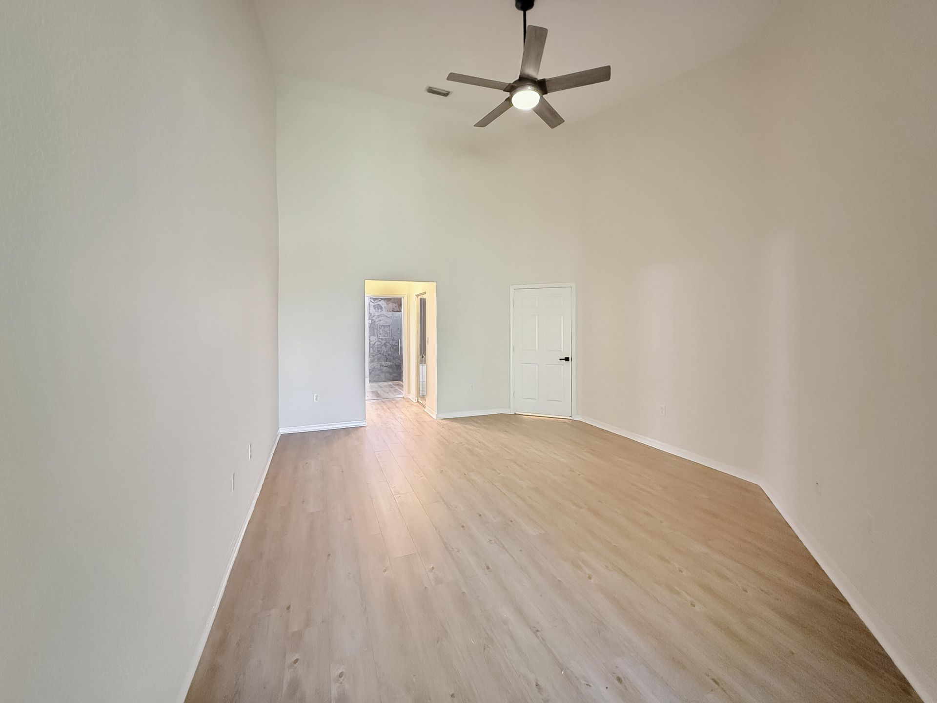2400 E Aragon Boulevard, Unit 2, Sunrise, FL 33313 Photo