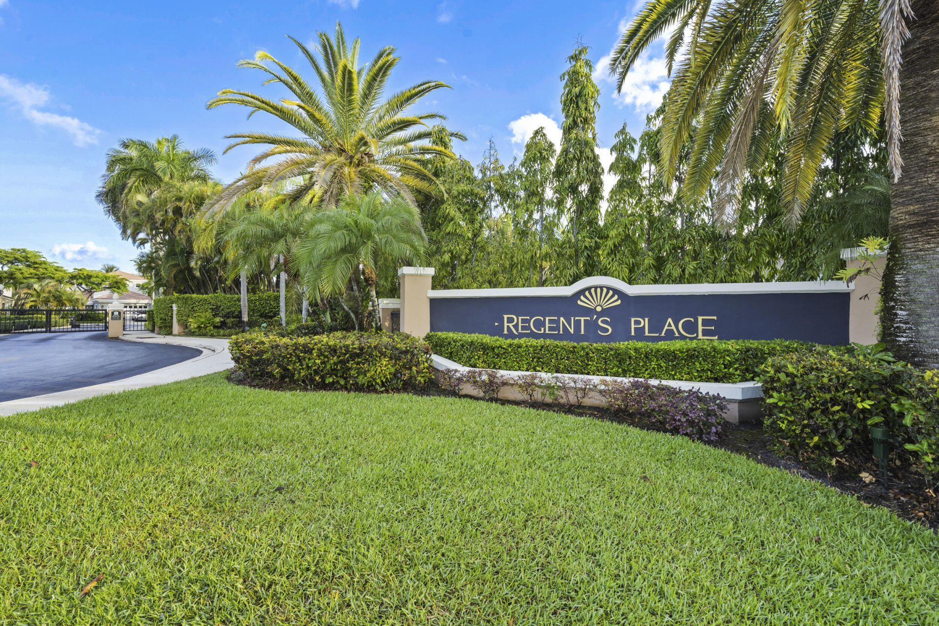 2165 Regents Boulevard, West Palm Beach, FL 33409 Photo
