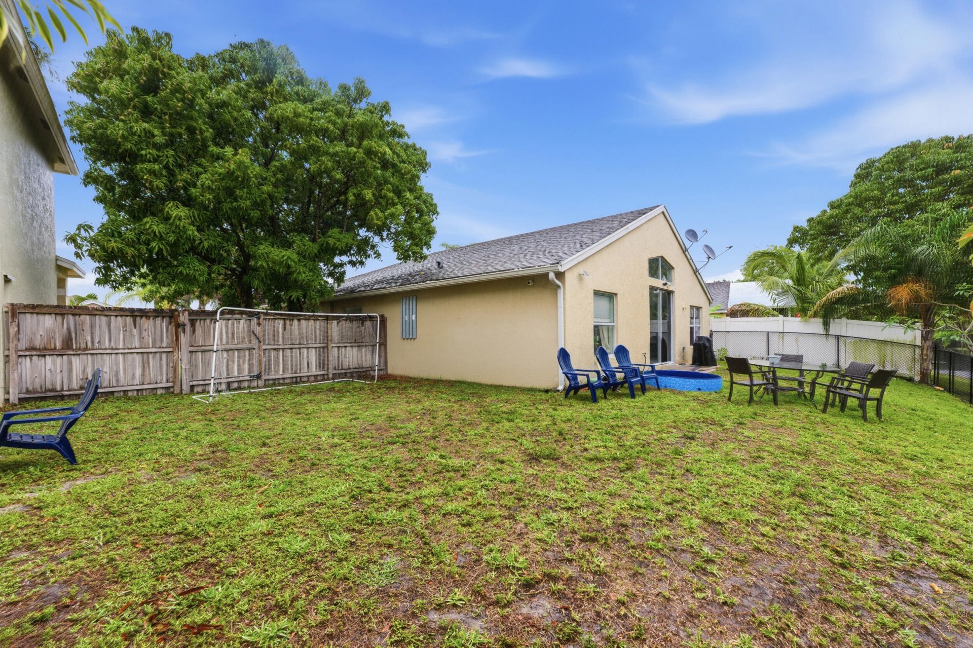 1724 Sawgrass Circle, Greenacres, FL 33413 Photo