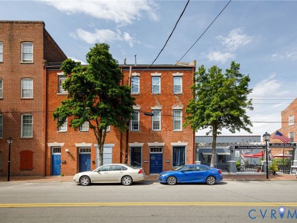23 W Old Street , Petersburg, VA 23803