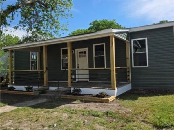 509 N 7th Avenue , Hopewell, VA 23860