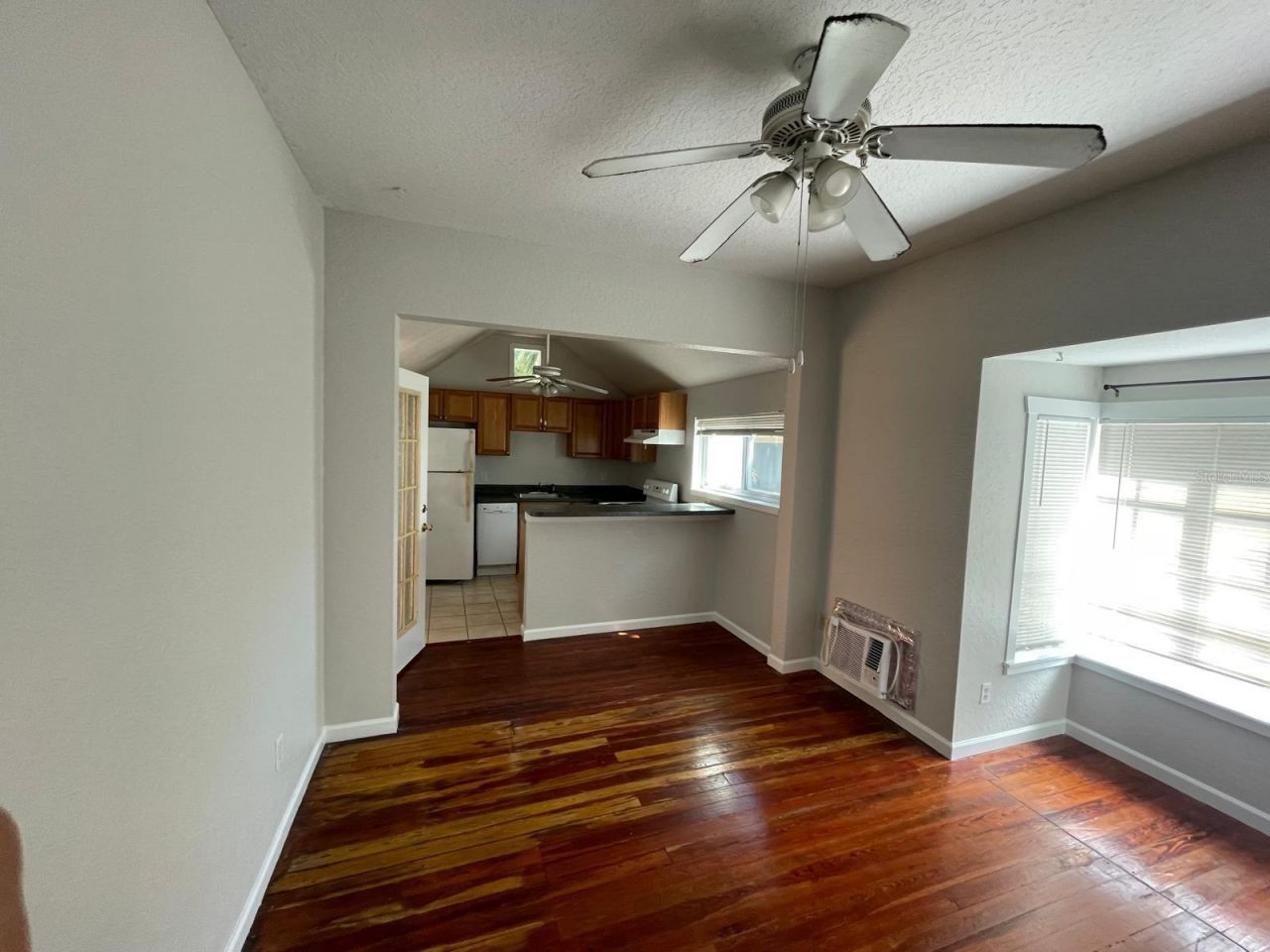 255 6th Avenue N, Unit 3, Saint Petersburg, FL 33701 Photo