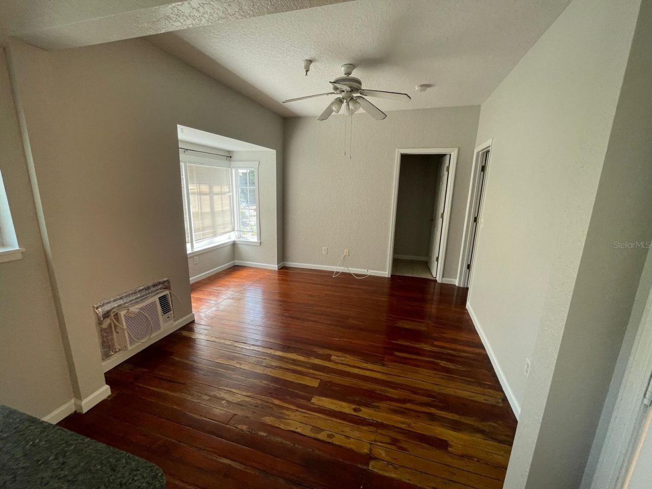 255 6th Avenue N, Unit 3, Saint Petersburg, FL 33701 Photo