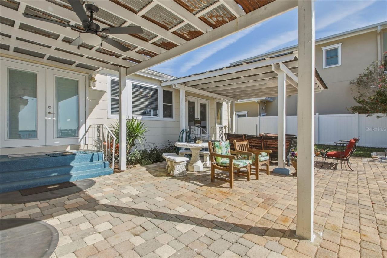 950 Weedon Drive Ne, Saint Petersburg, FL 33702 Photo