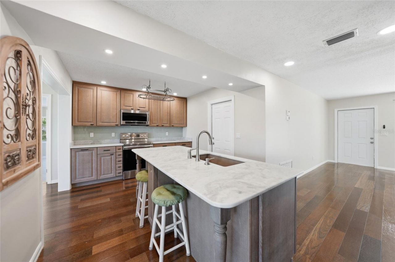 104 Free Court Se, Port Charlotte, FL 33952 Photo