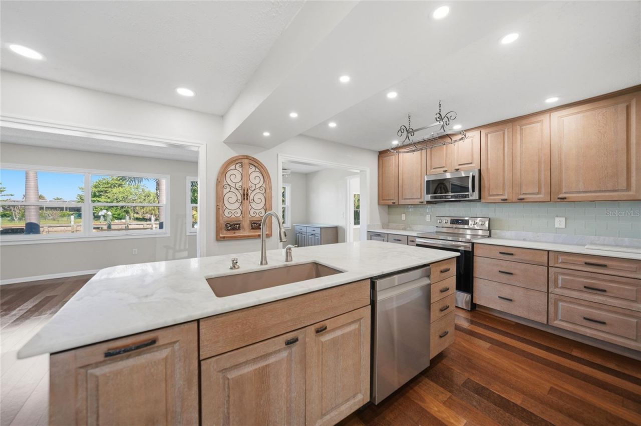104 Free Court Se, Port Charlotte, FL 33952 Photo