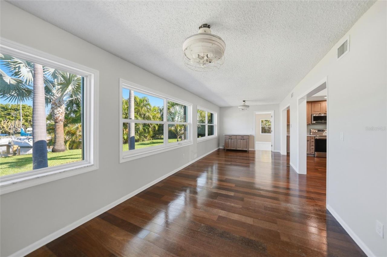 104 Free Court Se, Port Charlotte, FL 33952 Photo