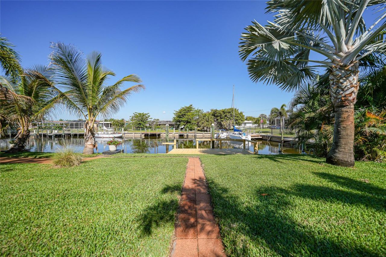 104 Free Court Se, Port Charlotte, FL 33952 Photo