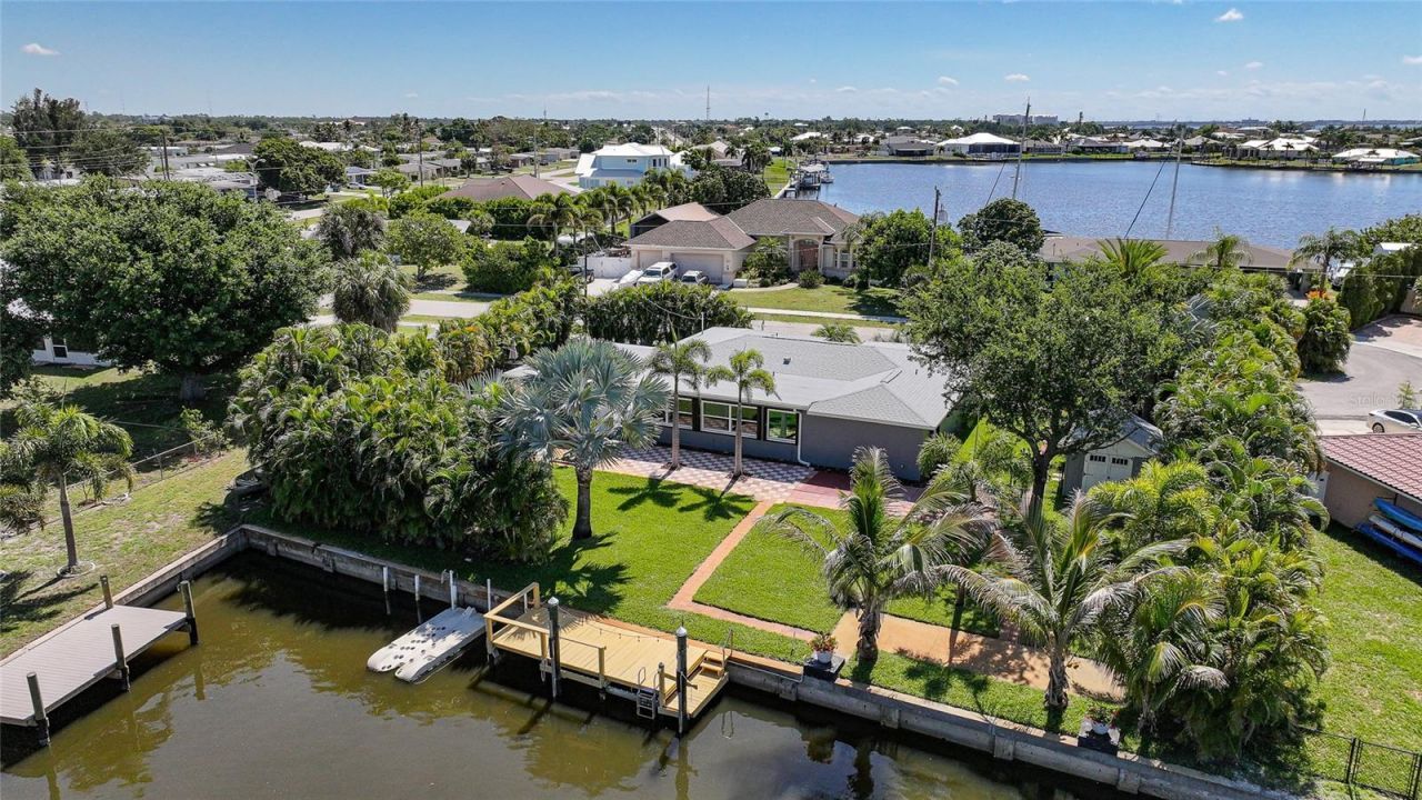 104 Free Court Se, Port Charlotte, FL 33952 Photo