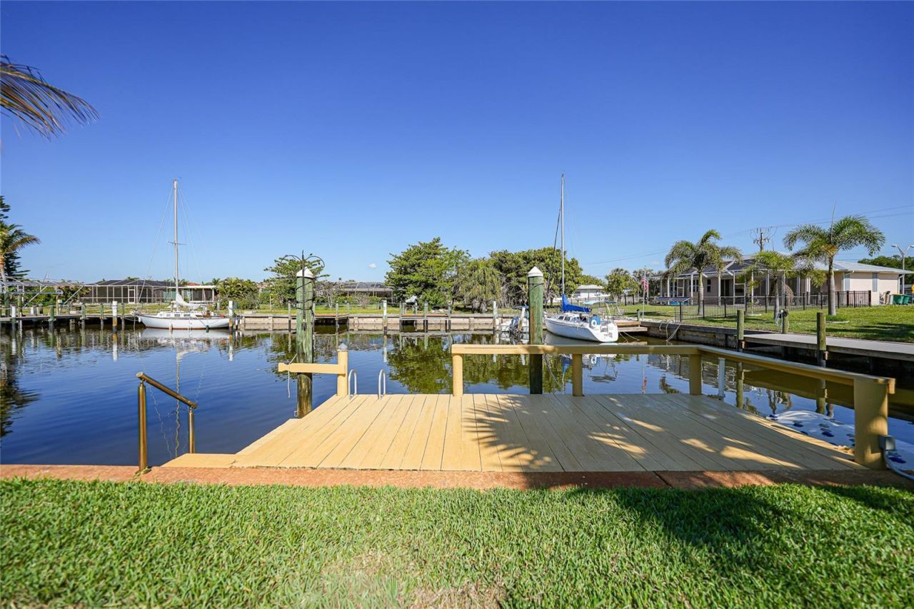 104 Free Court Se, Port Charlotte, FL 33952 Photo
