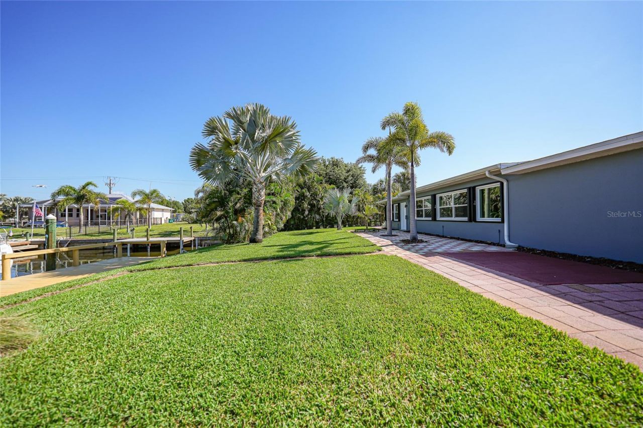 104 Free Court Se, Port Charlotte, FL 33952 Photo