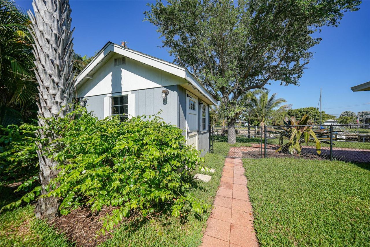 104 Free Court Se, Port Charlotte, FL 33952 Photo