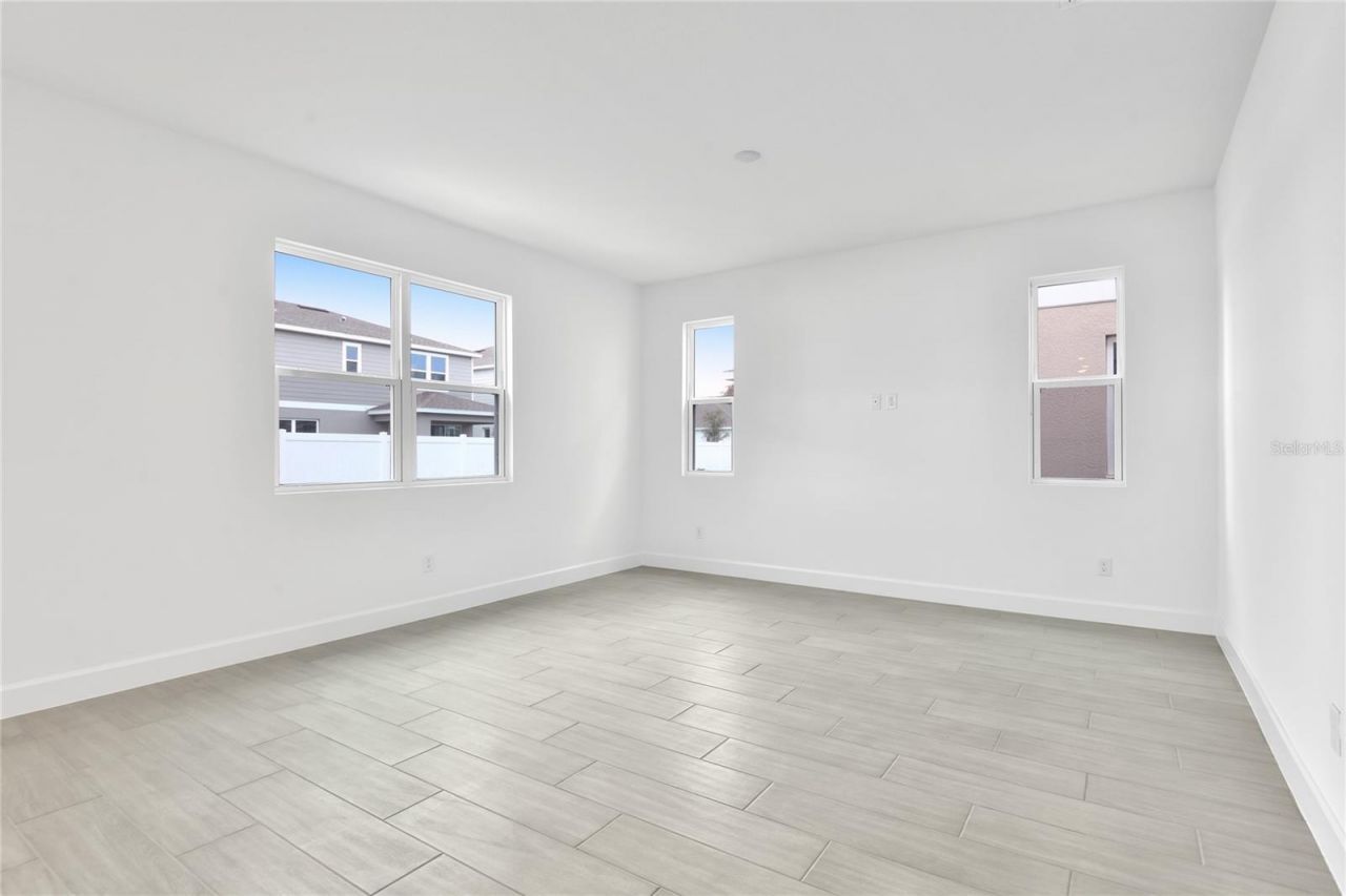 143 Waterstone Loop, Tavares, FL 32778 Photo