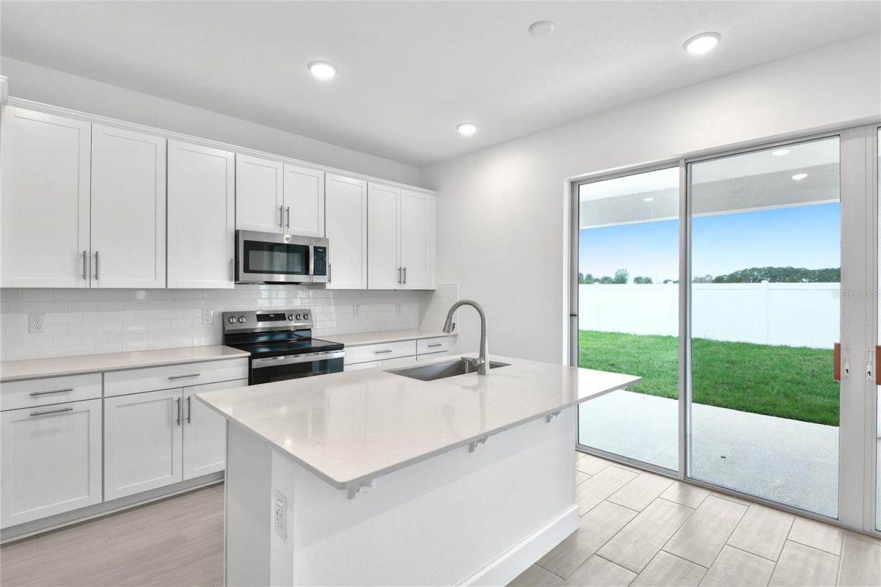 143 Waterstone Loop, Tavares, FL 32778 Photo