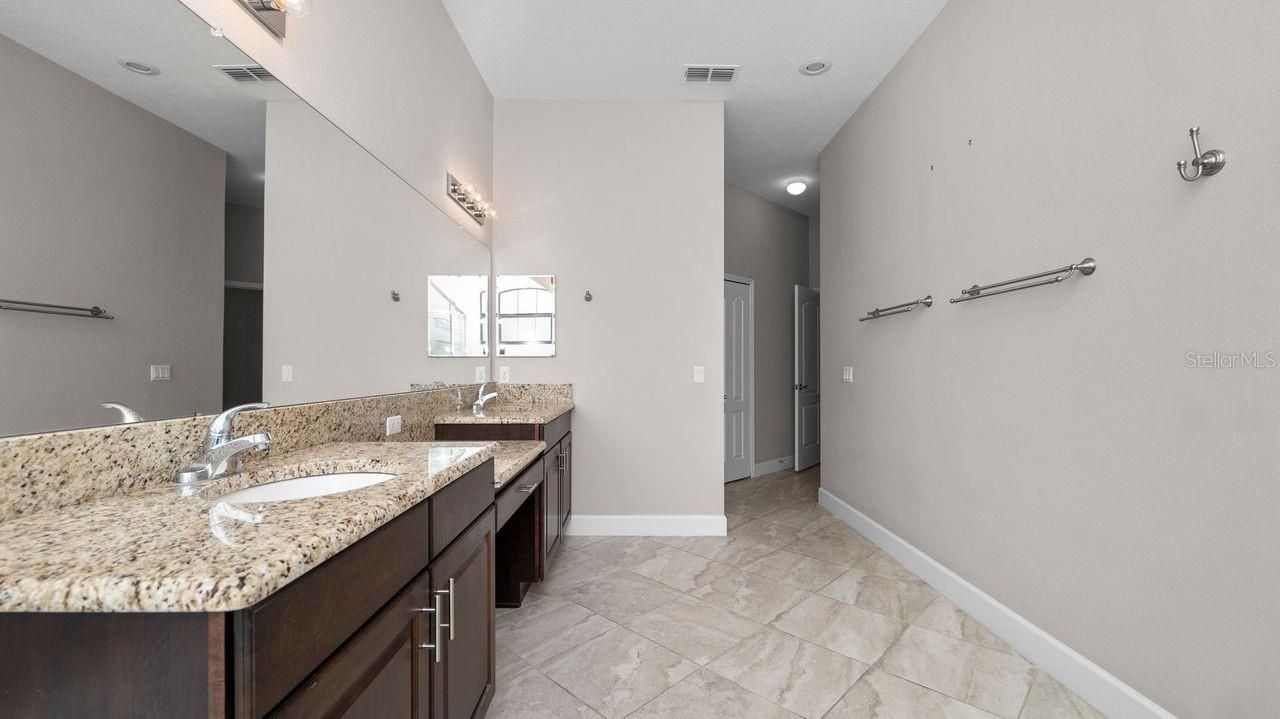 2120 Southern Oaks Lane, Lakeland, FL 33813 Photo