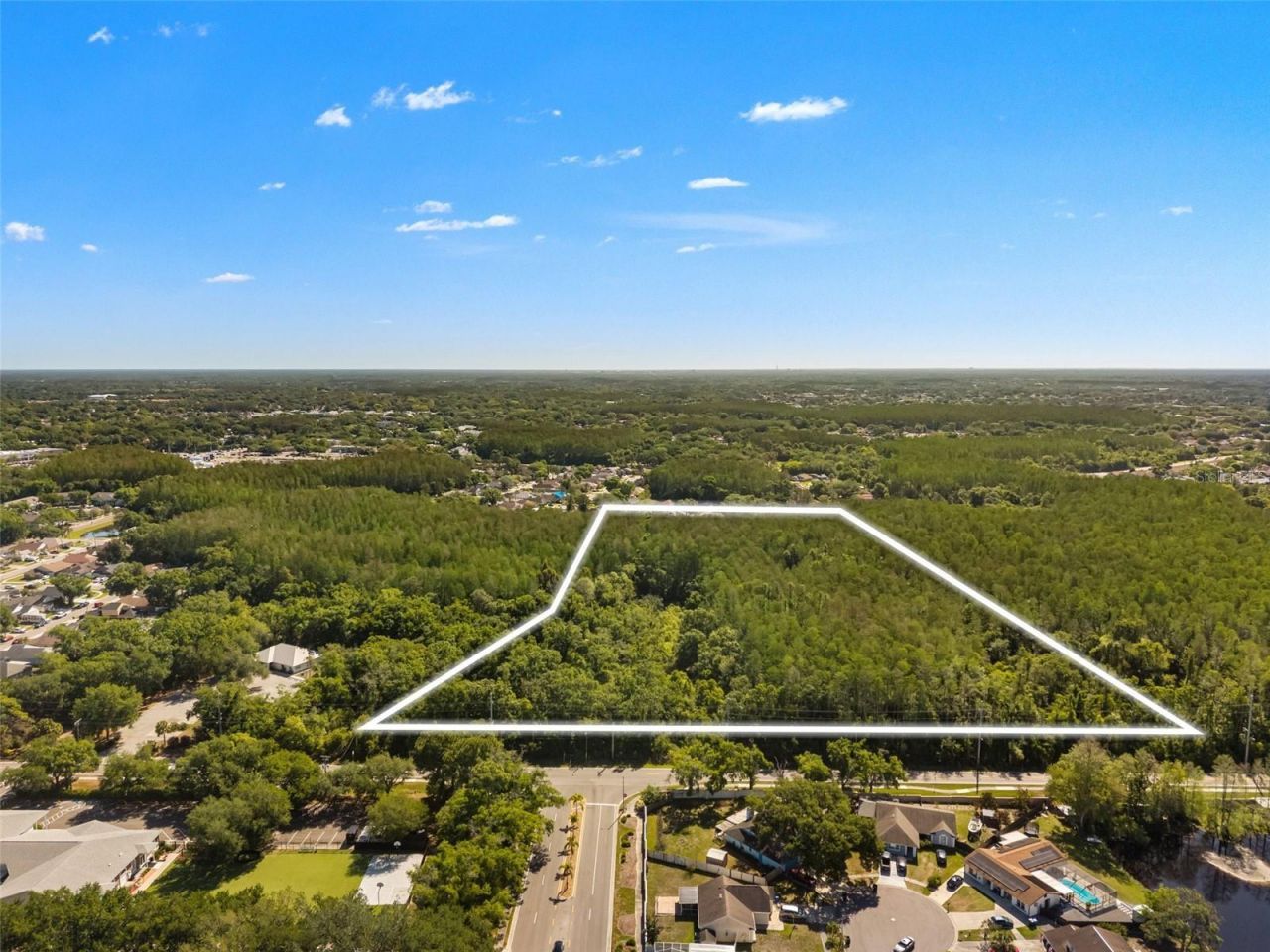 12591 Henderson Road , Tampa, FL 33619 Photo
