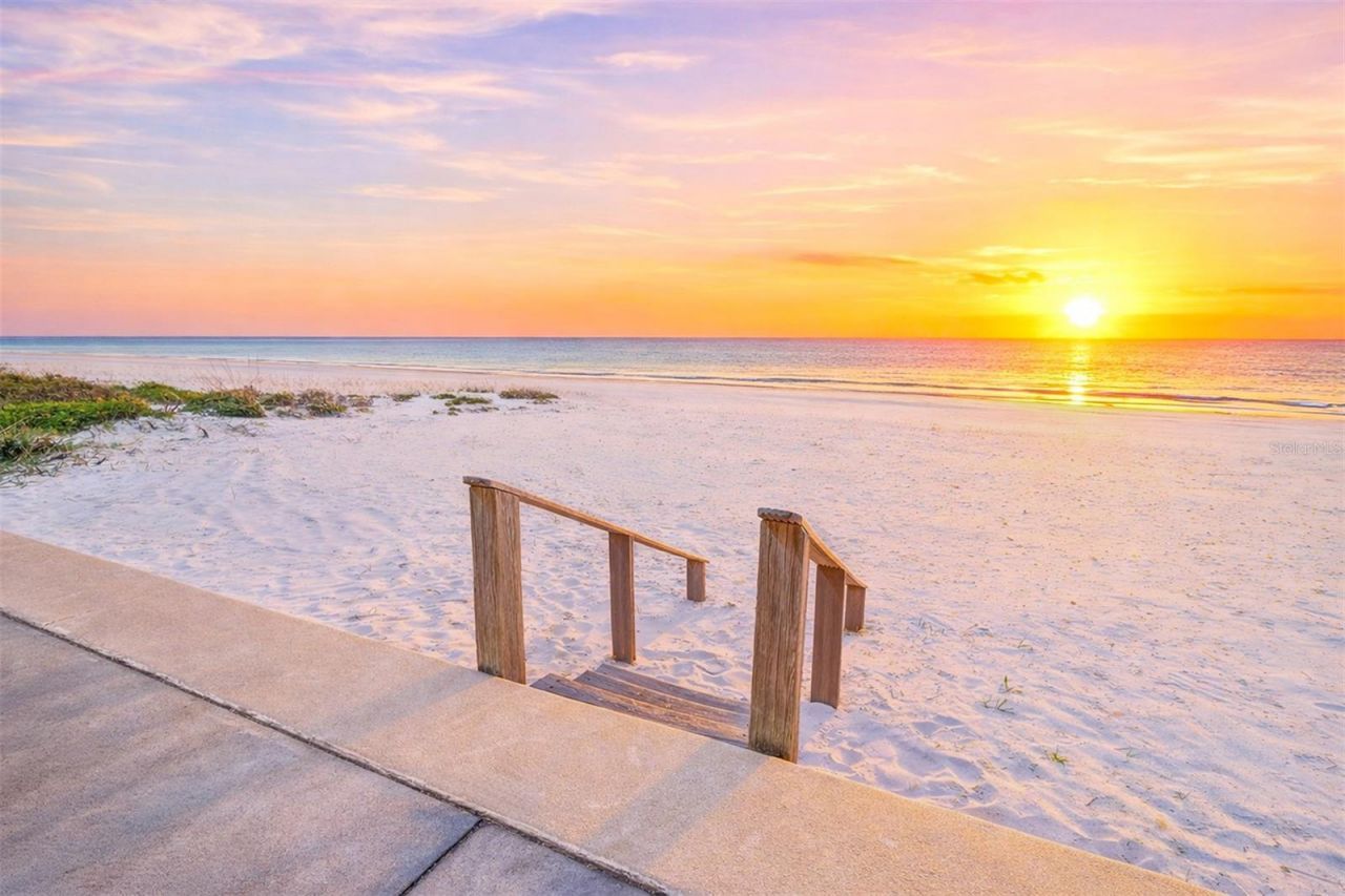 18206 Sunset Boulevard, Redington Shores, FL 33708 Photo