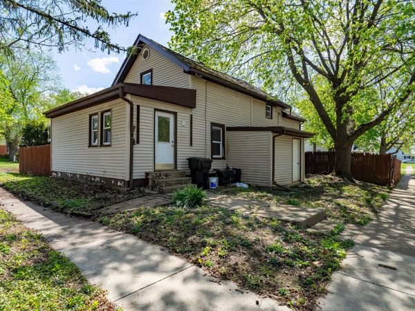 501 E Locust Street , Normal, IL 61761