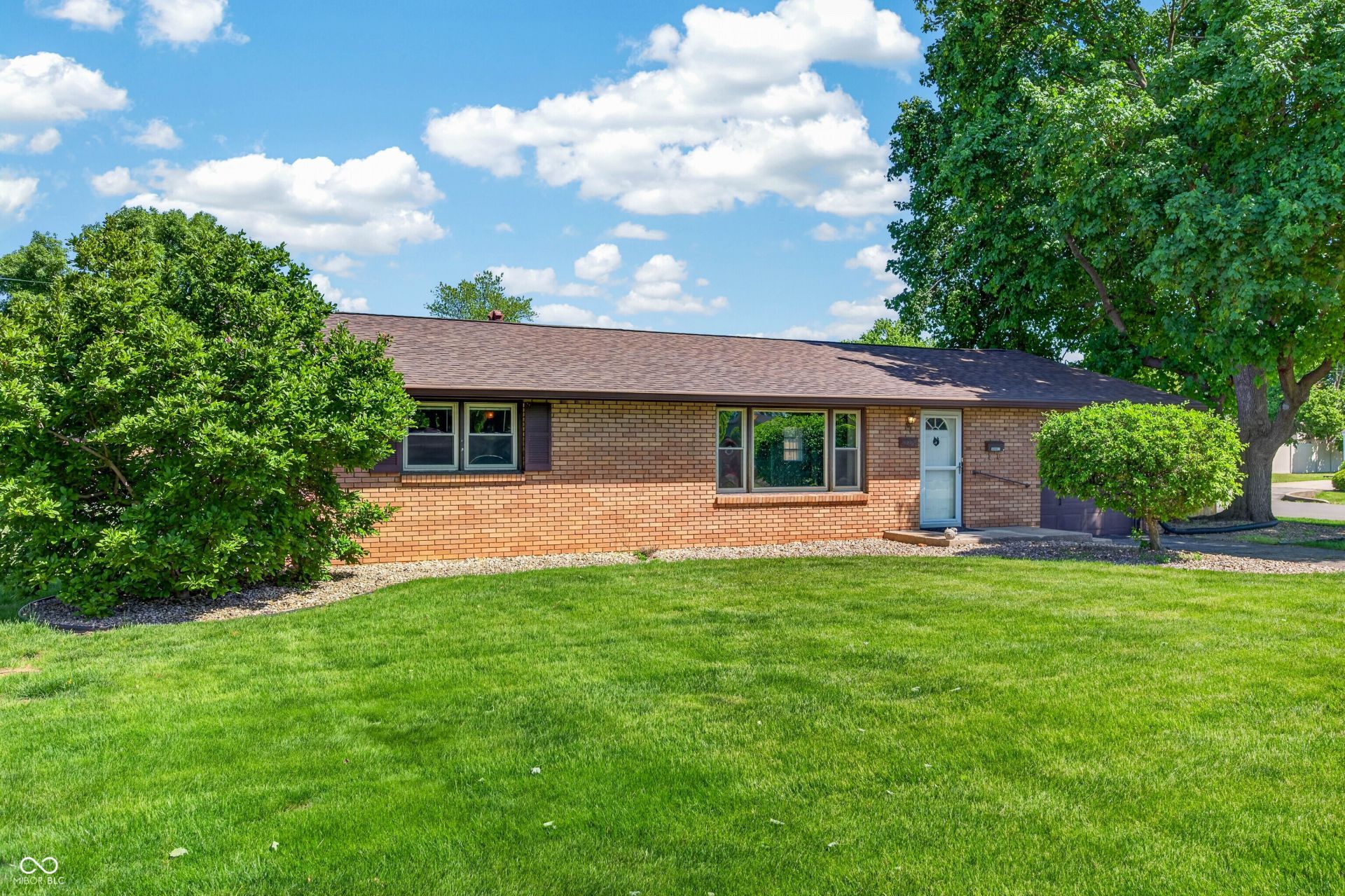 2240 Sims Drive, Columbus, IN 47203 Main Photo