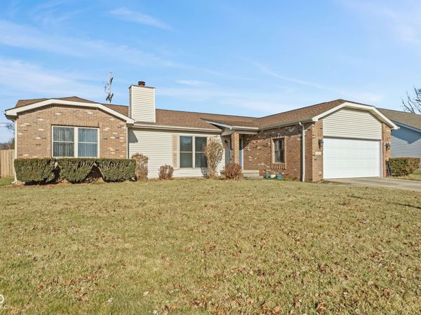 3810 Briar Hill Way , Columbus, IN 47203