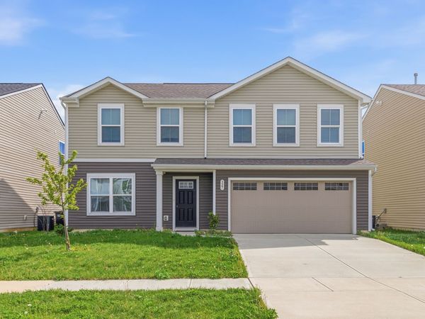 327 Campus Lane , Greenwood, IN 46143