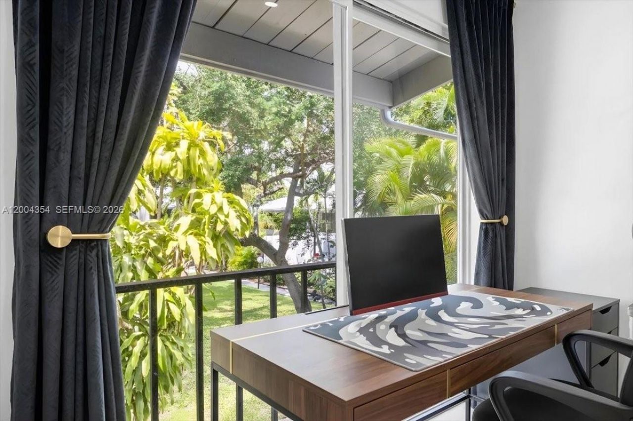 19220 NE 25th Ave , Unit 274B, Miami, FL 33180 Photo