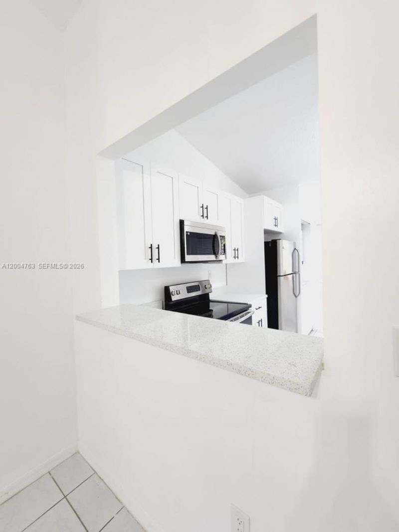 6960 NW 174th Ter, Unit 706, Hialeah, FL 33015 Photo