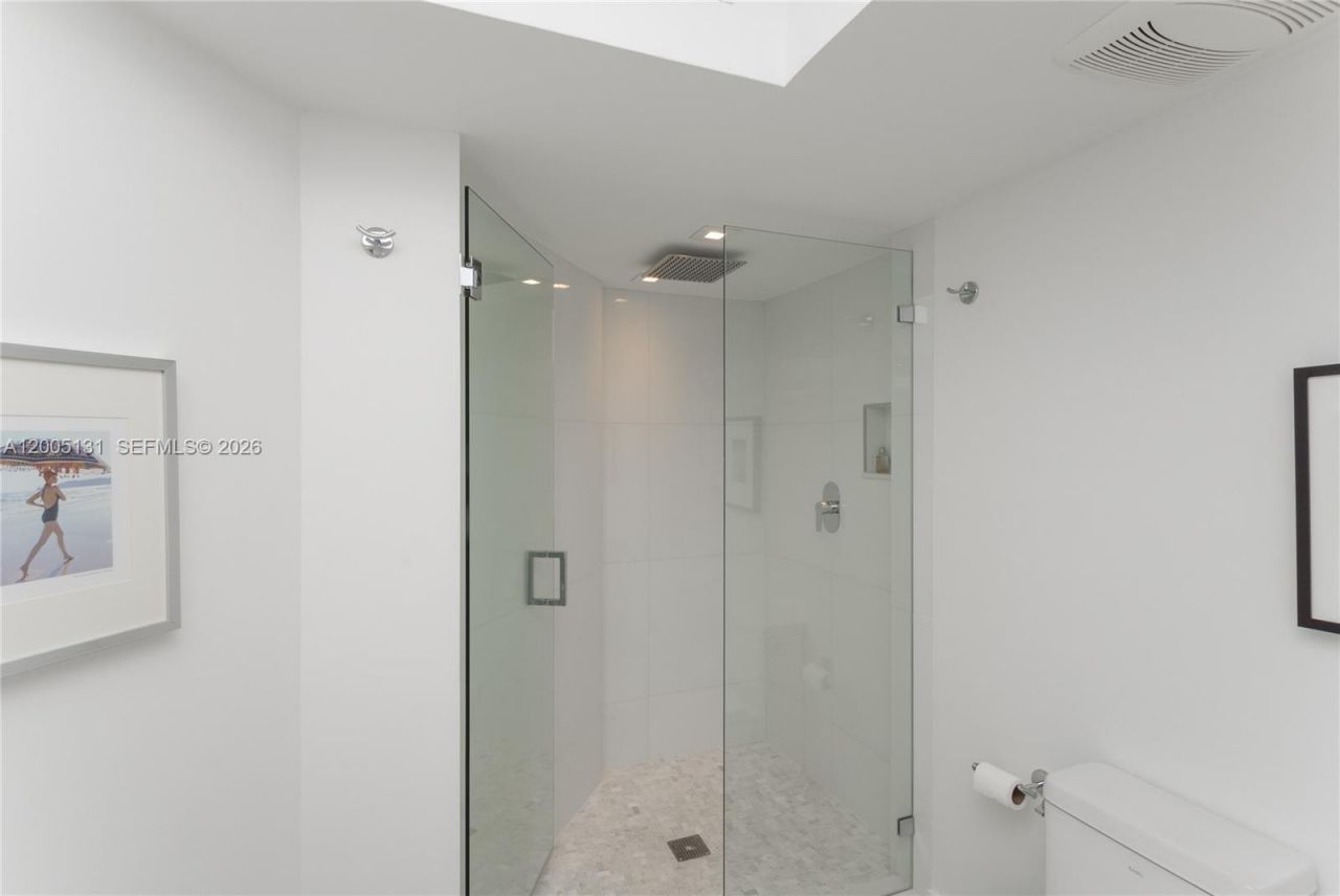 6301 Collins Ave, Unit 3006, Miami Beach, FL 33141 Photo