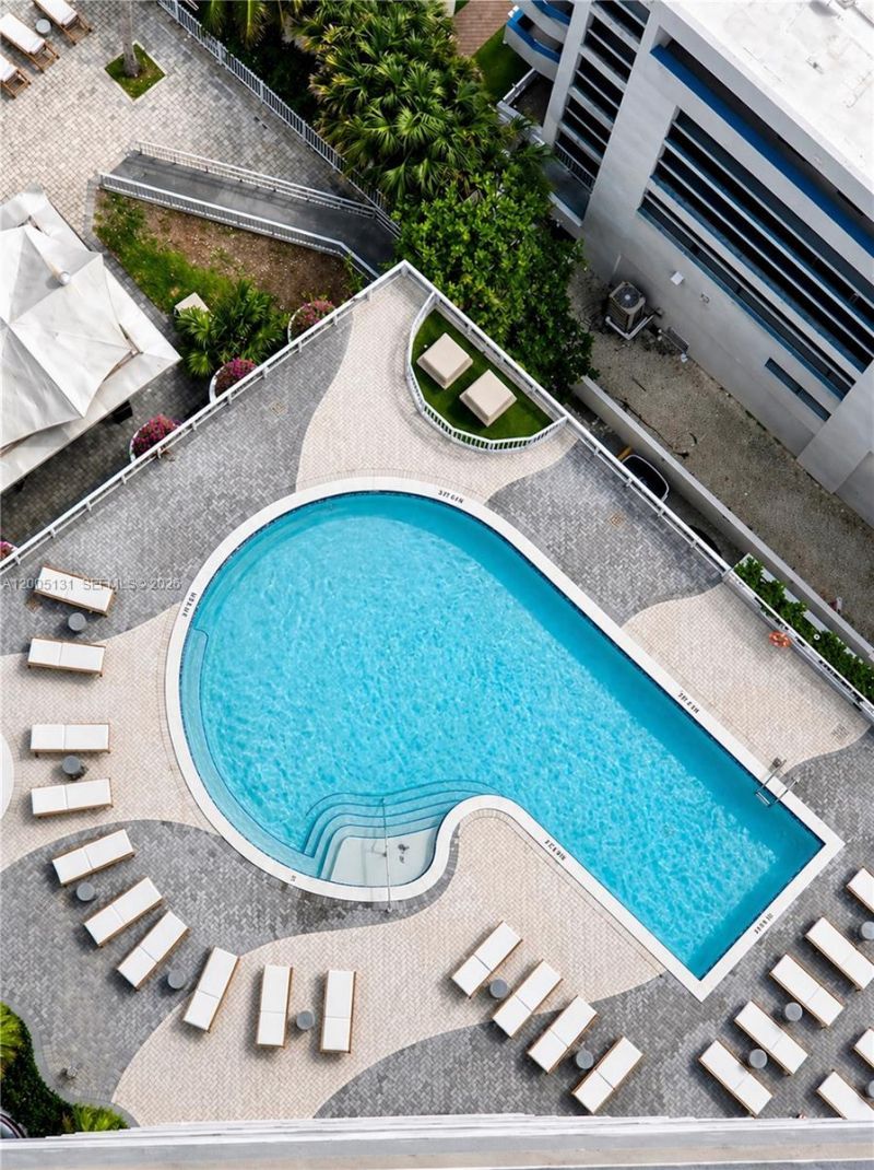 6301 Collins Ave, Unit 3006, Miami Beach, FL 33141 Photo