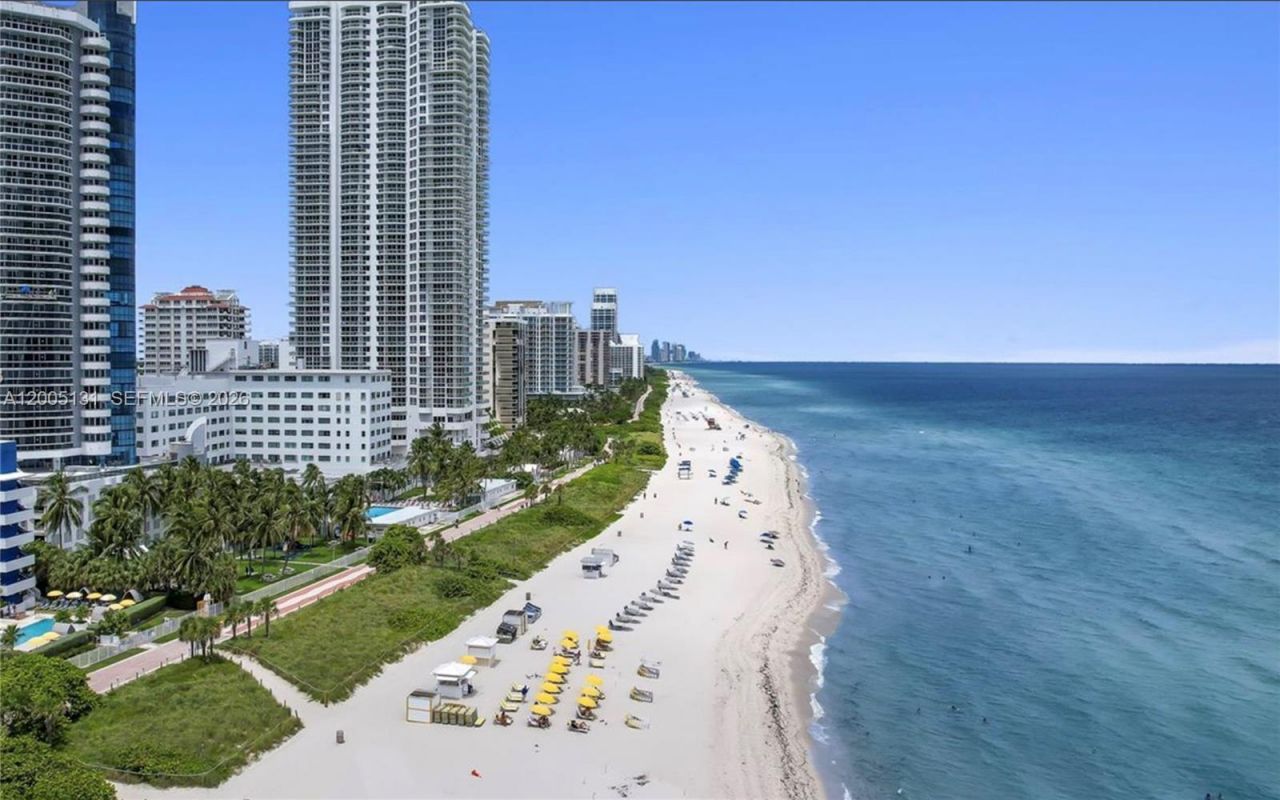 6301 Collins Ave, Unit 3006, Miami Beach, FL 33141 Photo