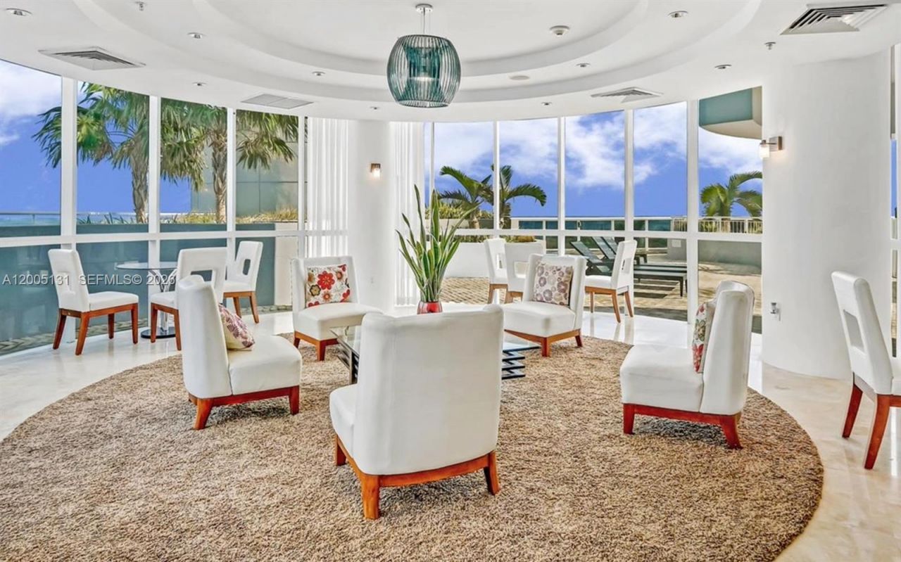 6301 Collins Ave, Unit 3006, Miami Beach, FL 33141 Photo