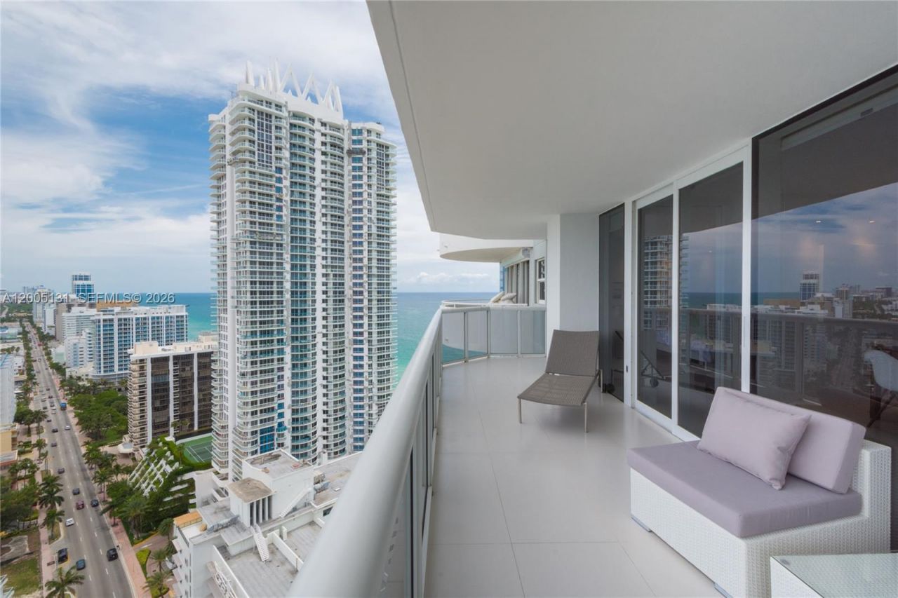 6301 Collins Ave, Unit 3006, Miami Beach, FL 33141 Photo