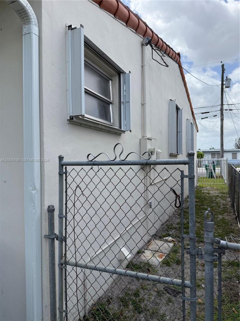 7231 NW 2nd Ter , Miami, FL 33126 Photo