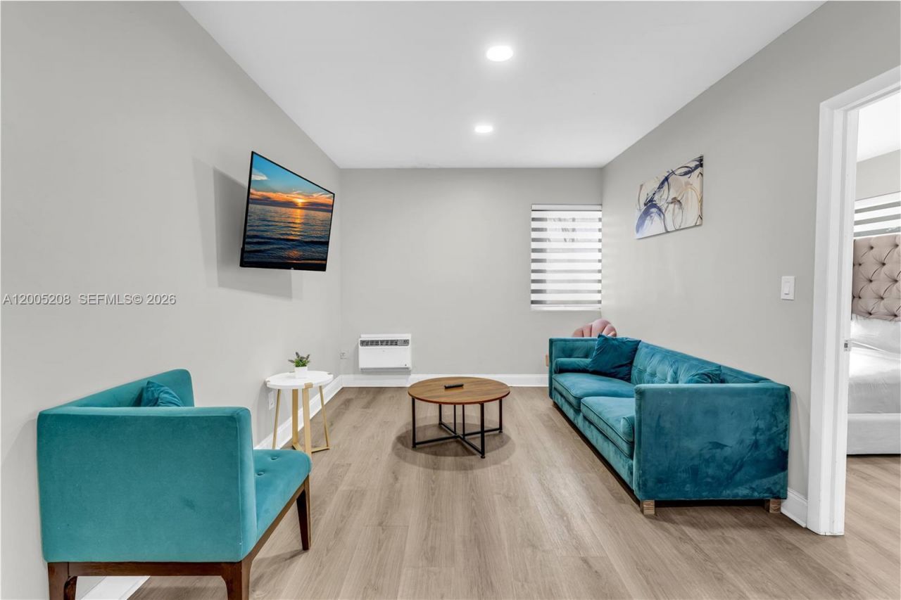 10006 E Bay Harbor Dr, Unit 11, Bay Harbor Islands, FL 33154 Photo