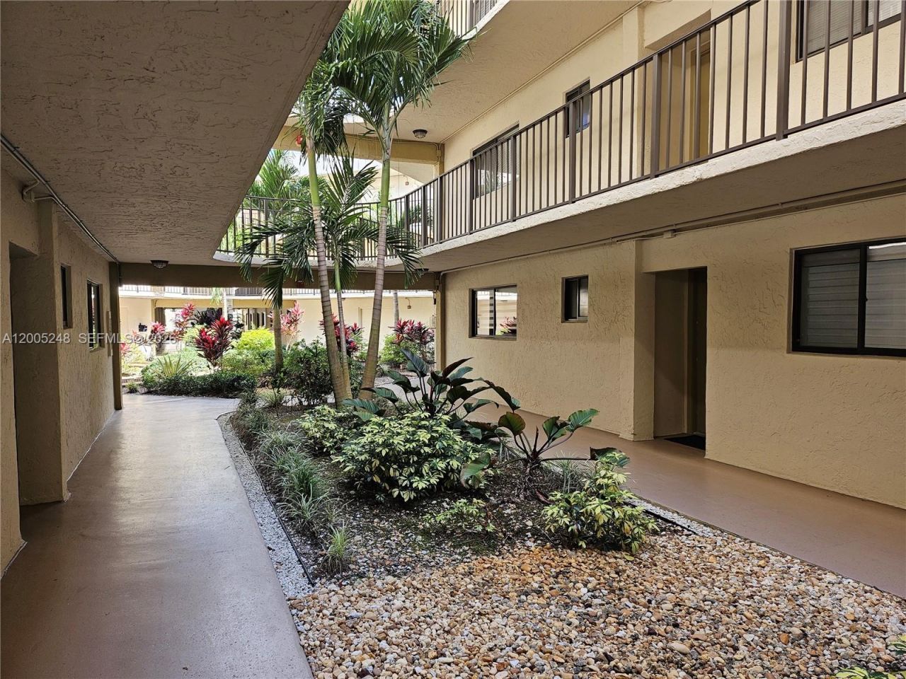 8005 SW 107th Ave , Unit 305, Miami, FL 33173 Photo