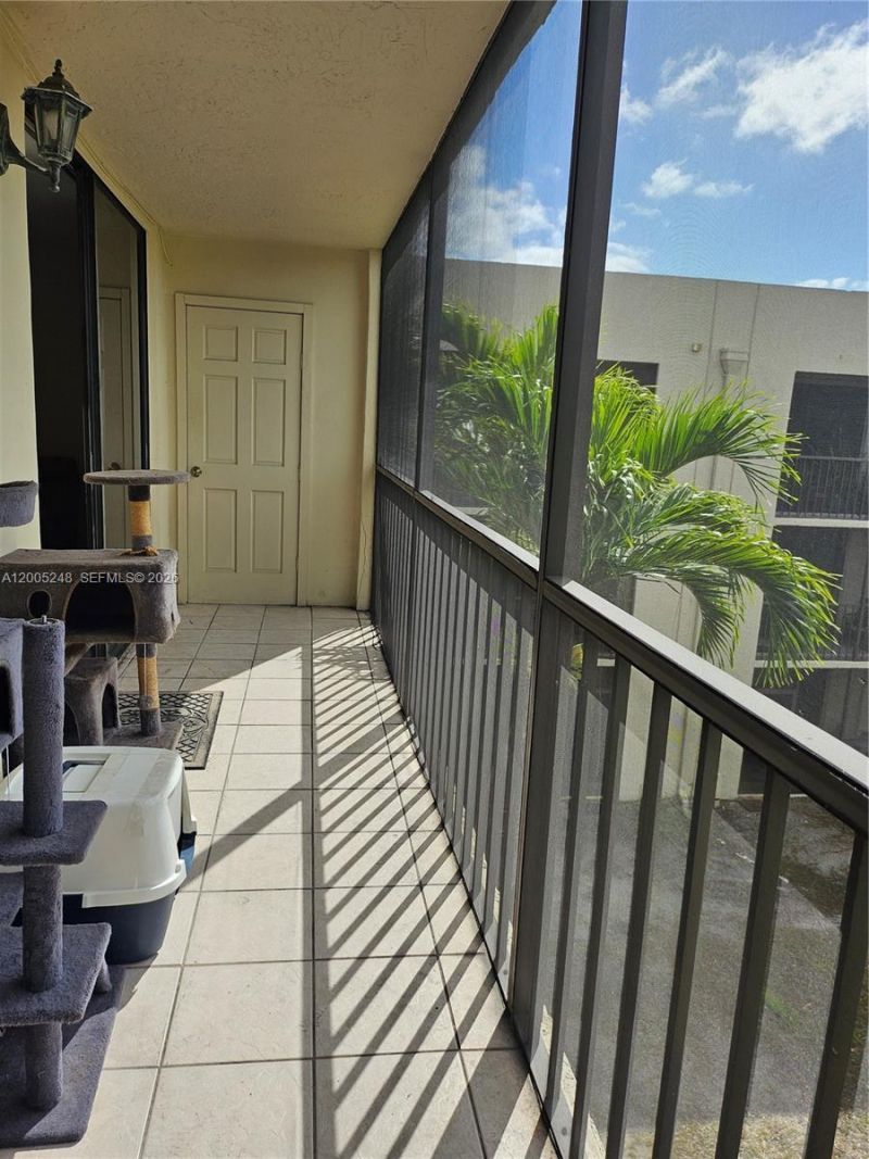 8005 SW 107th Ave , Unit 305, Miami, FL 33173 Photo