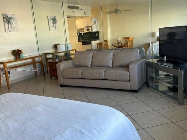 100 Lincoln Rd , Unit 731, Miami Beach, FL 33139