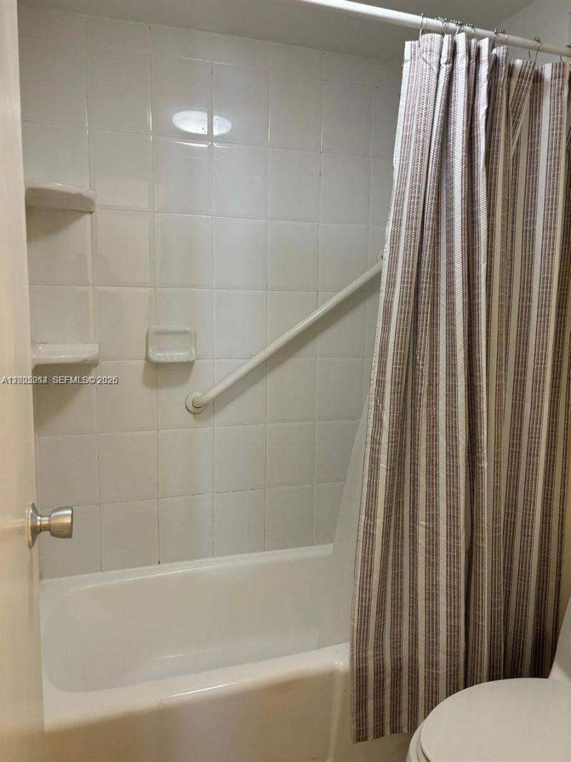 100 Lincoln Rd , Unit 731, Miami Beach, FL 33139 Photo