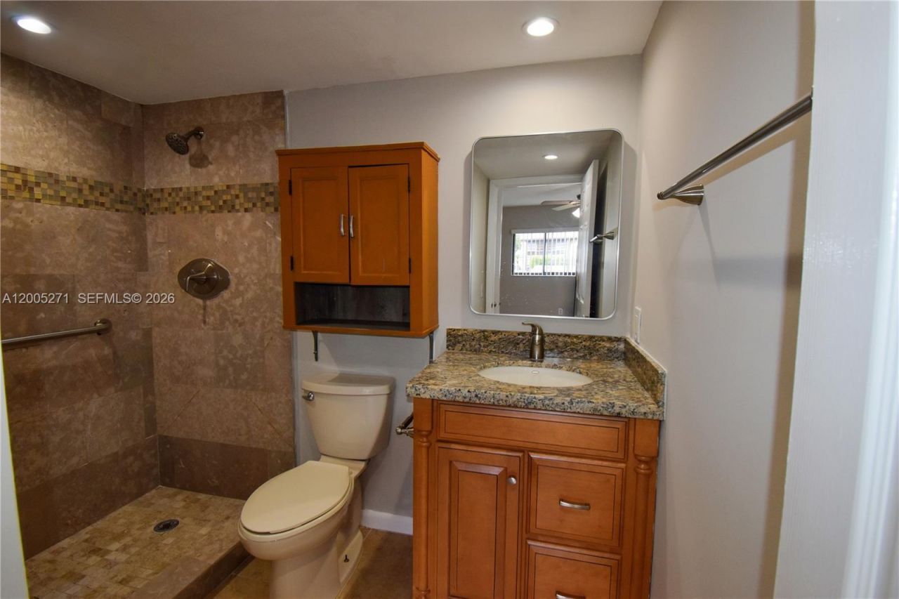 9955 N Belfort Cir, Unit 112, Tamarac, FL 33321 Photo