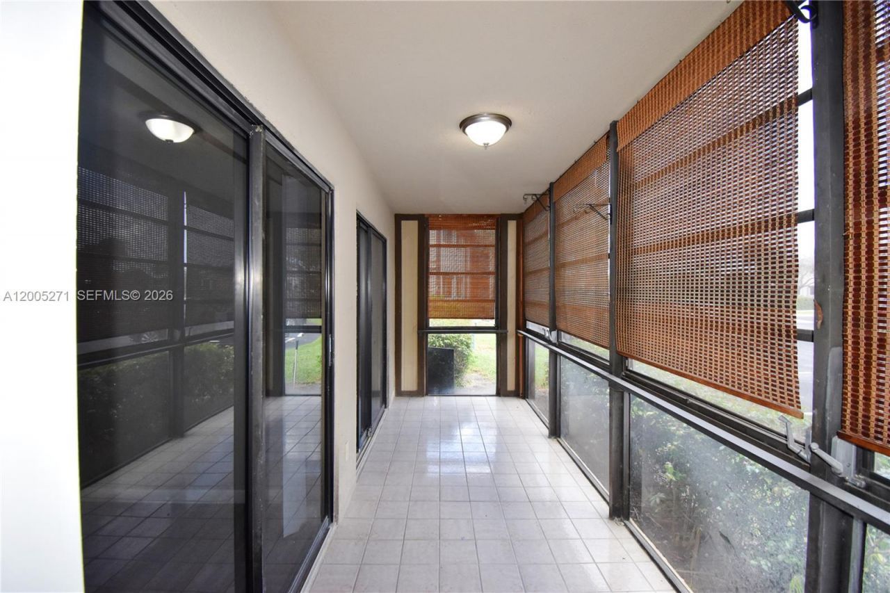 9955 N Belfort Cir, Unit 112, Tamarac, FL 33321 Photo